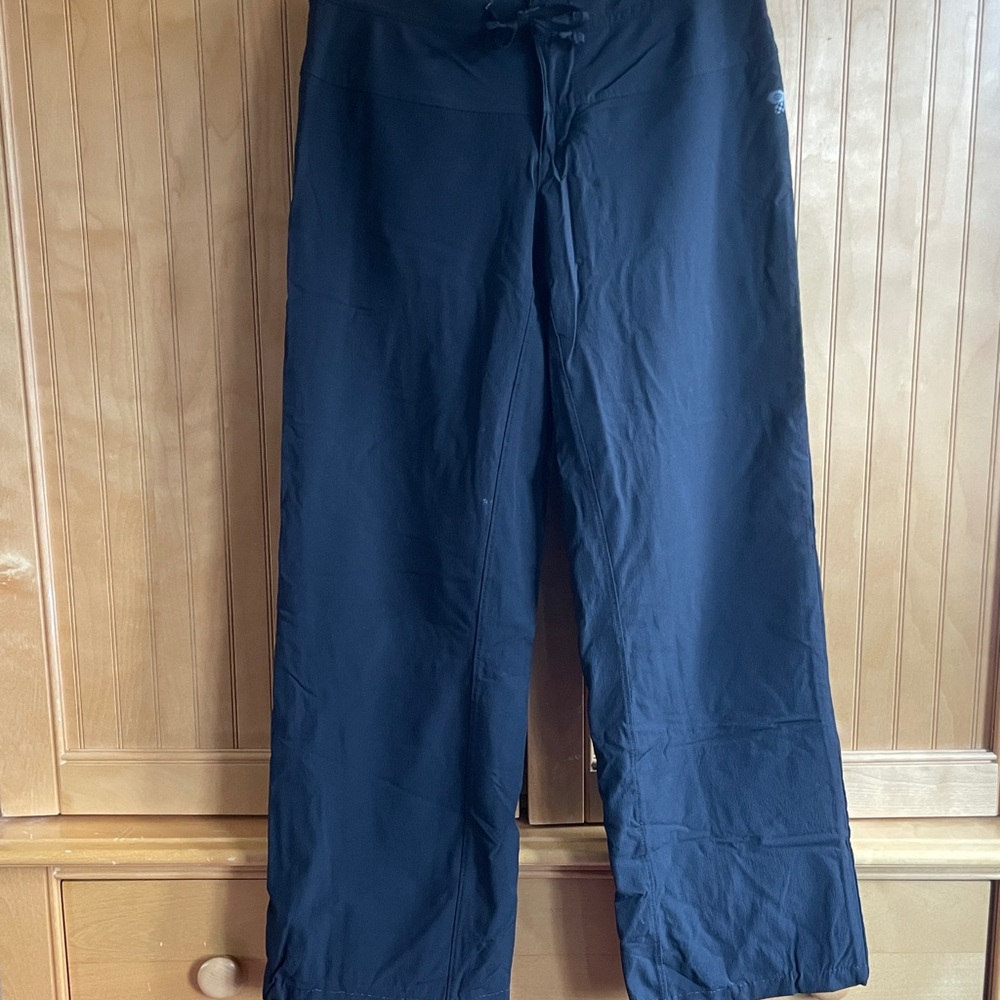 Mountain Hardwear Women’s Softshell Fleece-lined Pants, size 4 petite